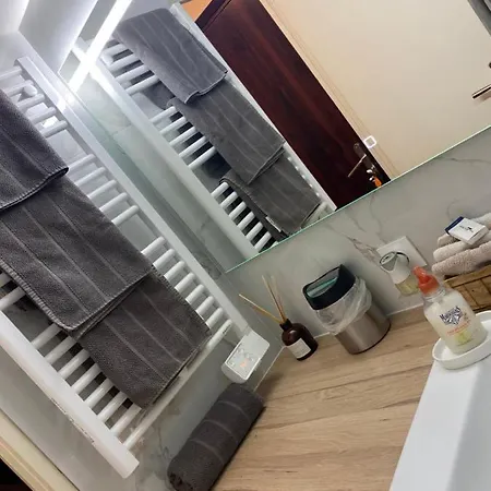 Le Petit Mouchoir Et Son Garage *