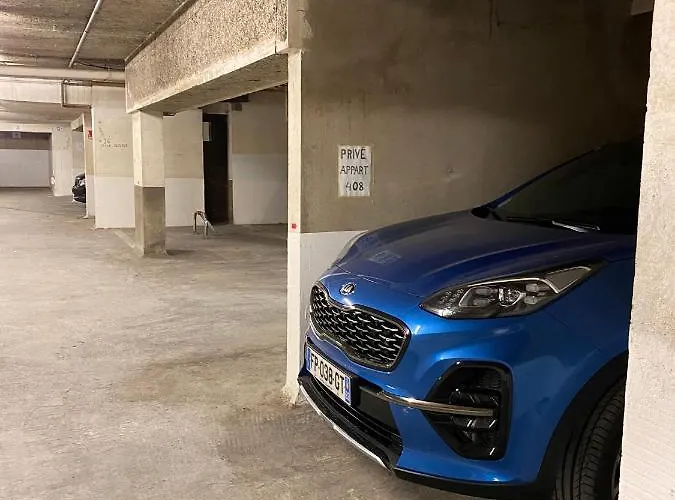 Le Petit Mouchoir Et Son Garage * Sainte-Maxime